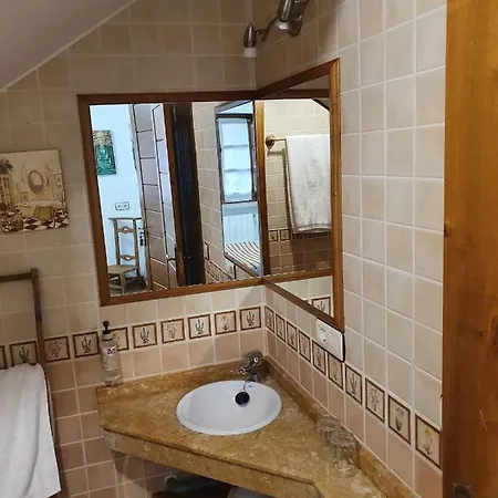 Landhaus - La Pumarada De Limes I *