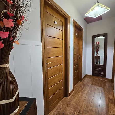 Landhaus - La Pumarada De Limes I *