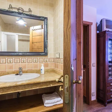 - La Pumarada De Limés I Casa di campagna Cangas De Narcea