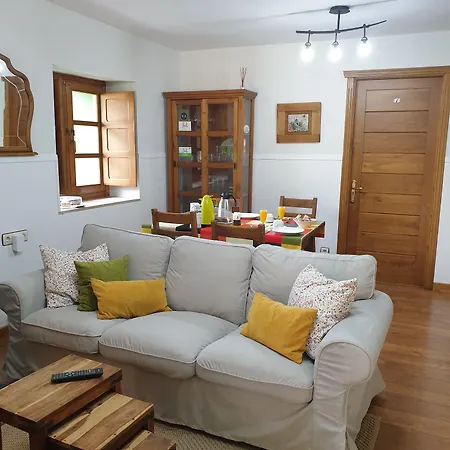 - La Pumarada De Limes I Landhaus