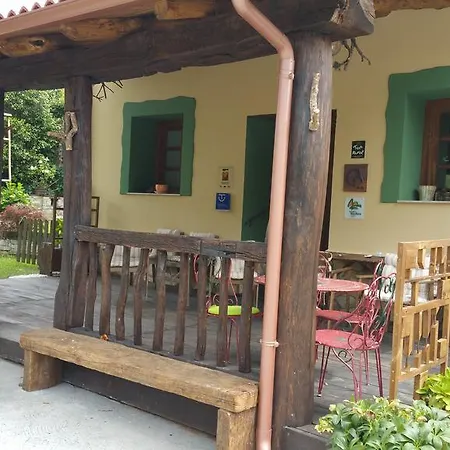 Landhaus - La Pumarada De Limes I *