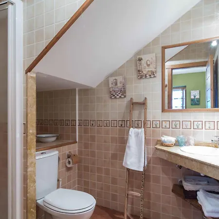 - La Pumarada De Limes I Landhaus *